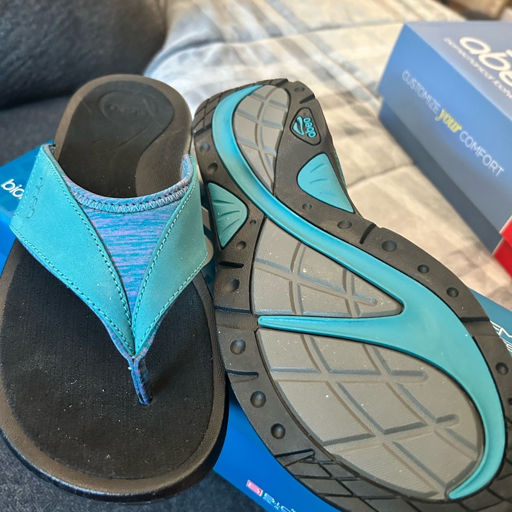 Abeo sandals